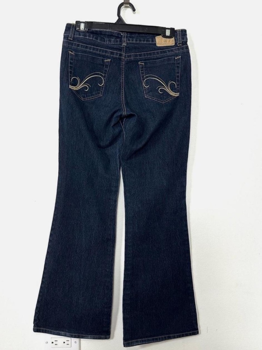 Grane Dark Indigo Flare Jeans with Back-Pocket Stitching